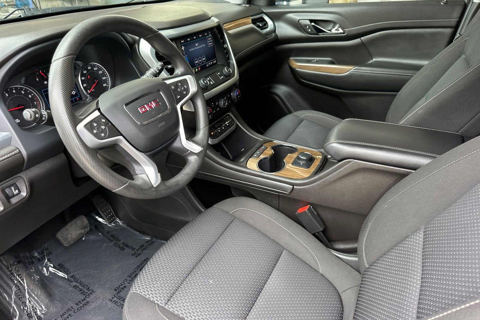 2022 GMC Acadia SLE