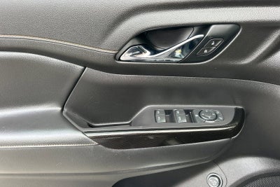 2021 GMC Acadia AT4