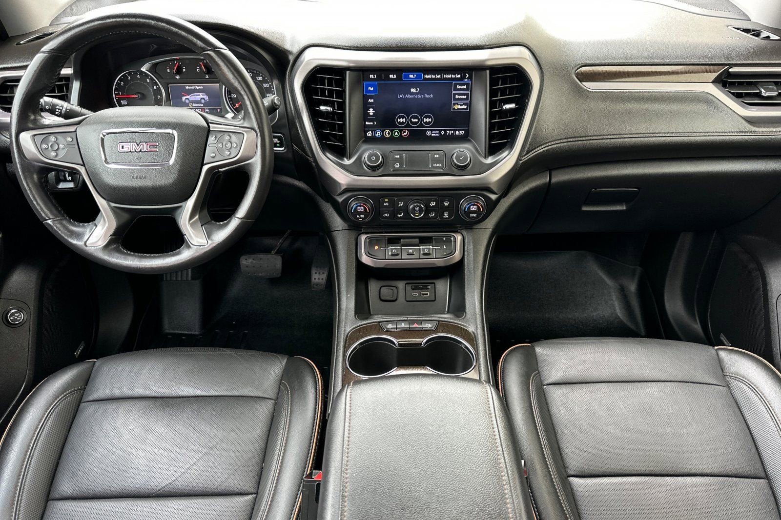 2021 GMC Acadia AT4