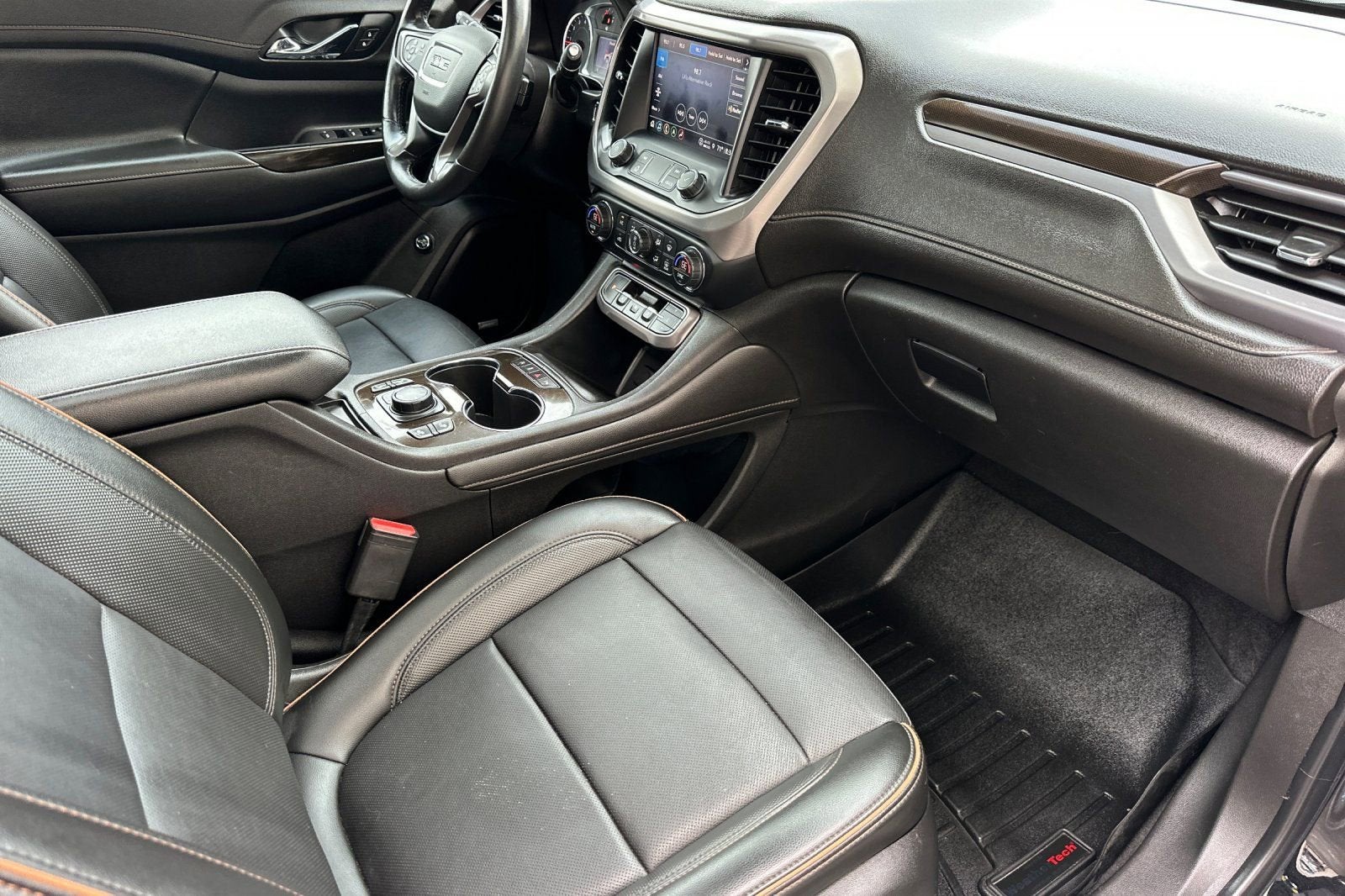 2021 GMC Acadia AT4