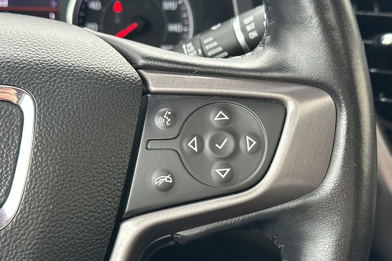 2021 GMC Acadia AT4