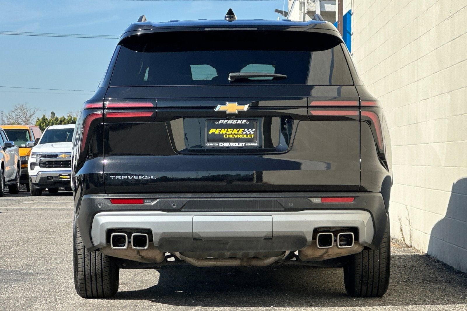 2024 Chevrolet Traverse LT