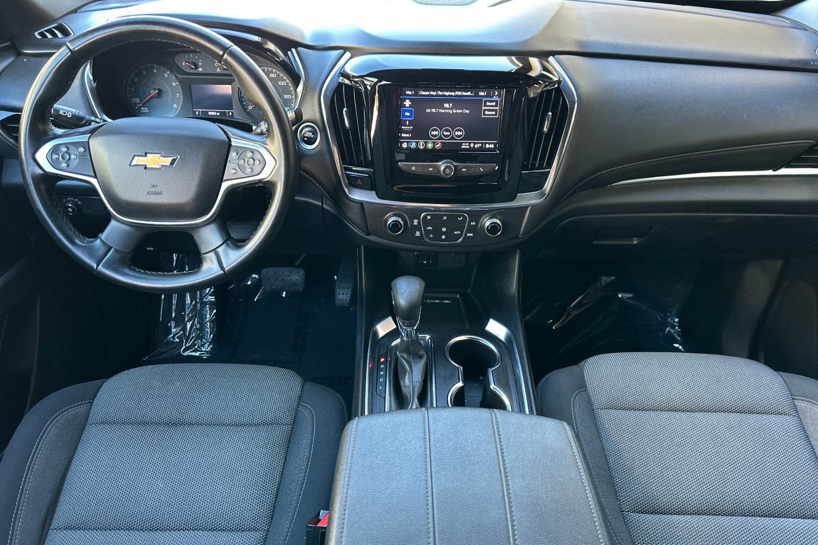 2023 Chevrolet Traverse LT Cloth