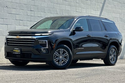 2025 Chevrolet Traverse LT