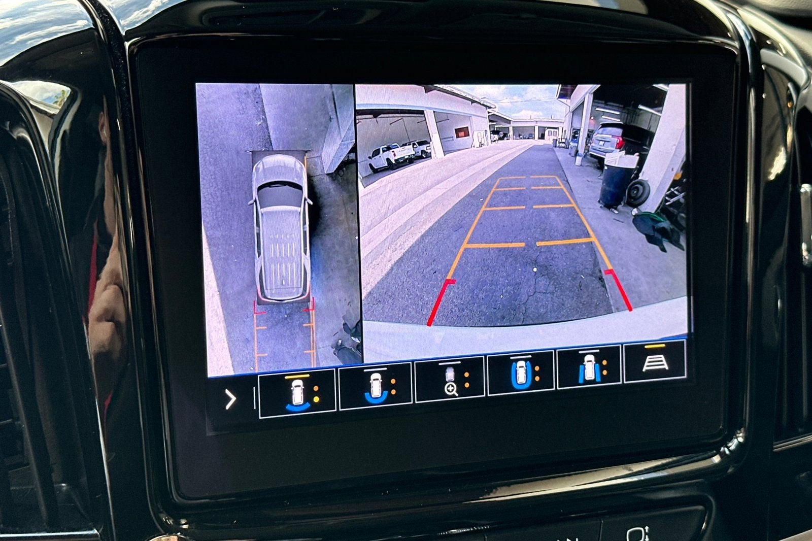 2020 Chevrolet Traverse RS