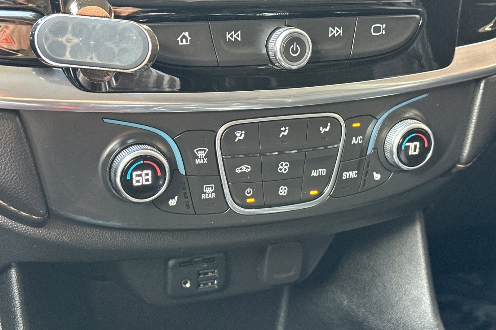 2020 Chevrolet Traverse RS