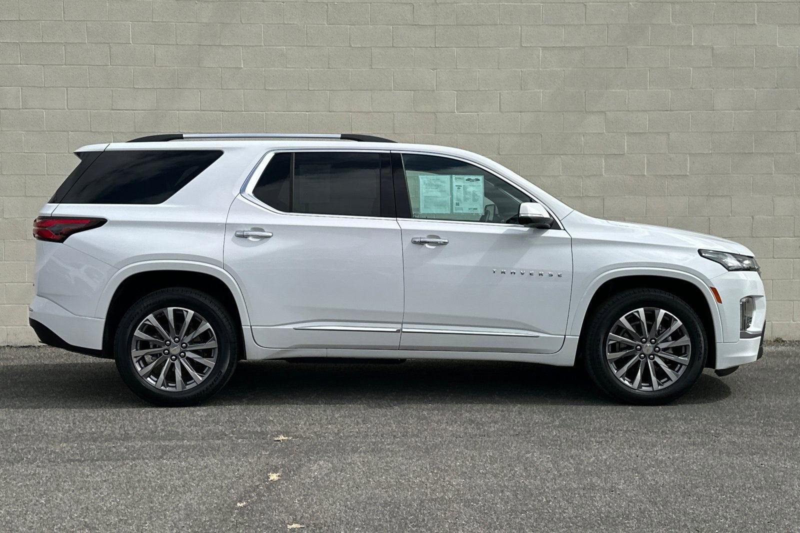 2023 Chevrolet Traverse Premier