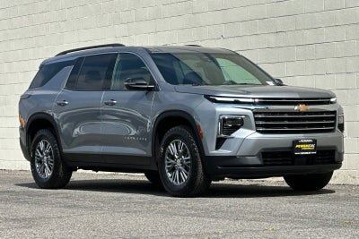 2024 Chevrolet Traverse LT