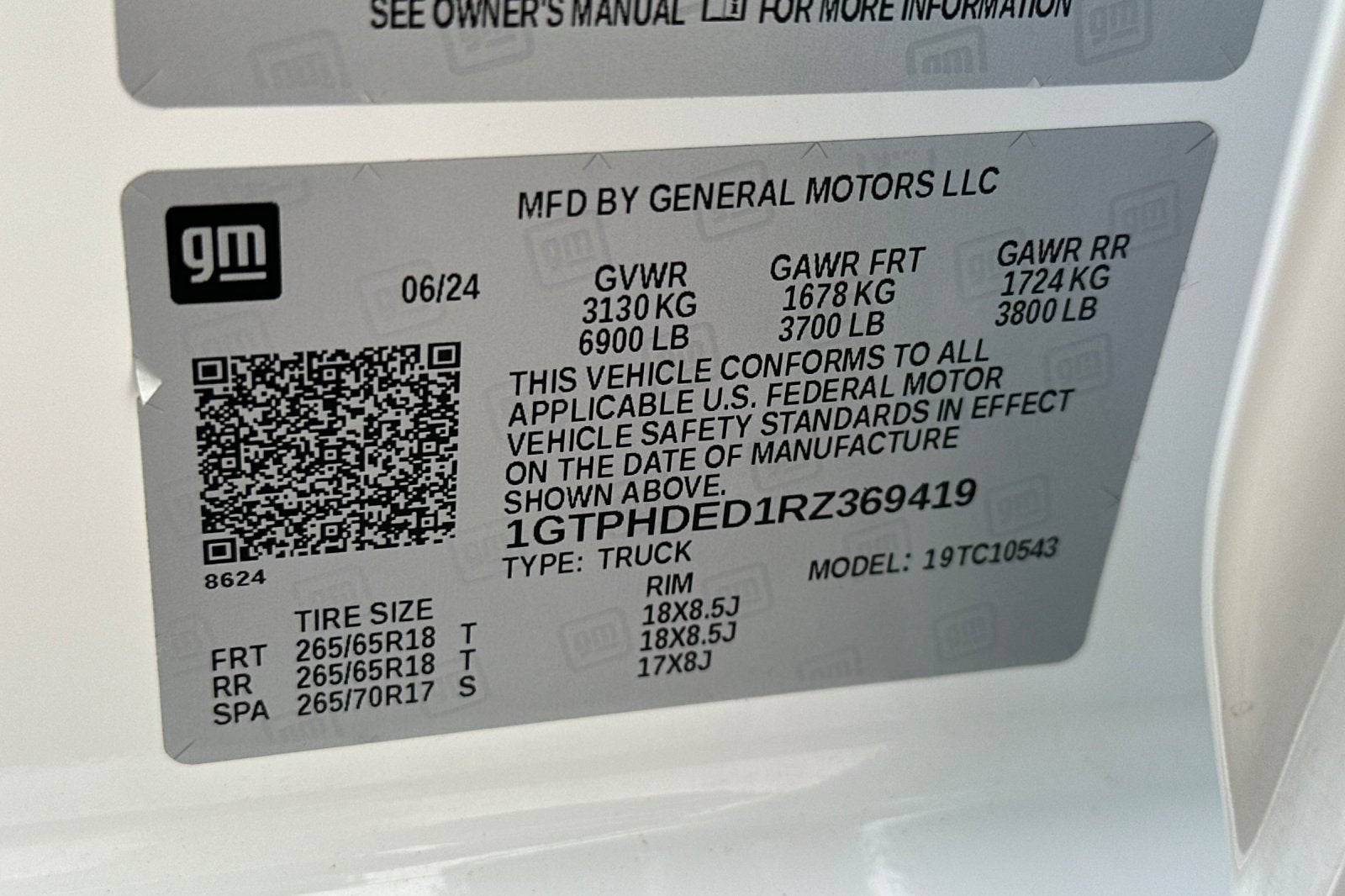 2024 GMC Sierra 1500 SLT