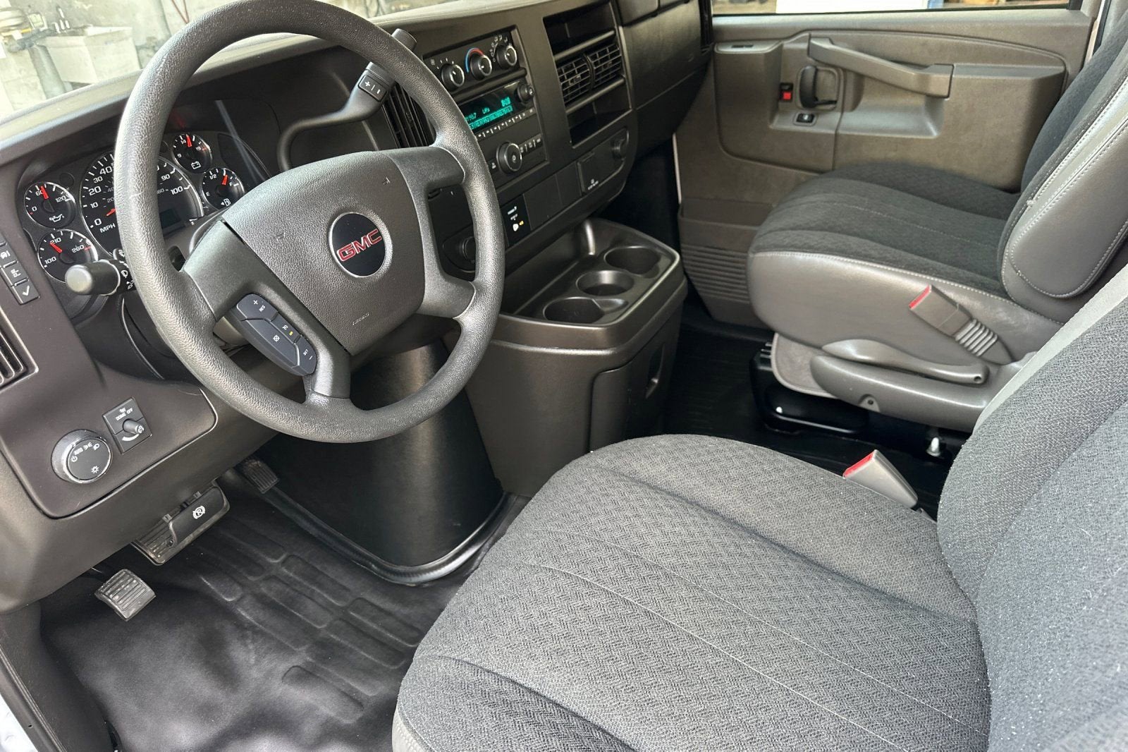 2024 GMC Savana Cargo 2500 Work Van