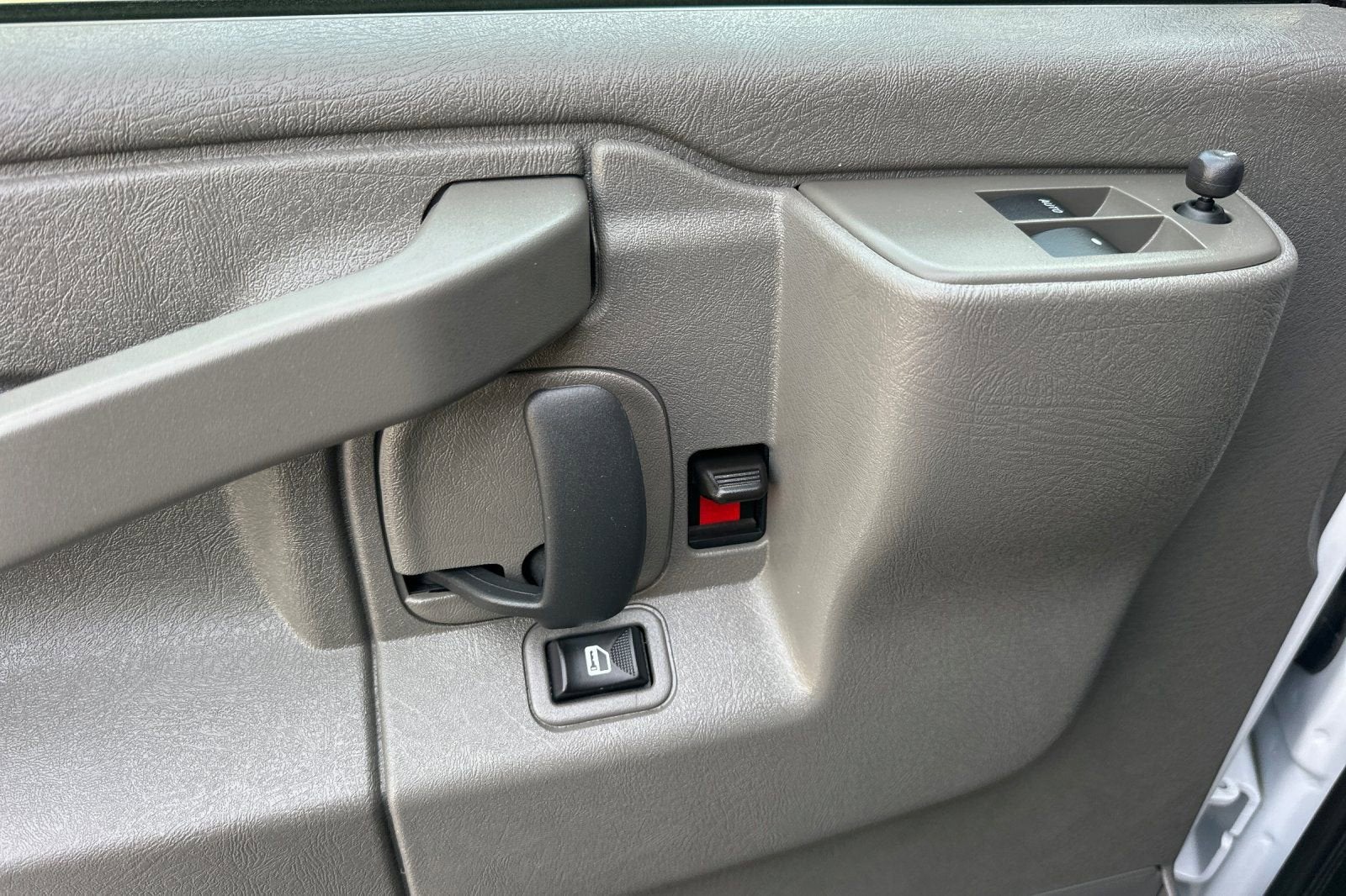 2024 GMC Savana Cargo 2500 Work Van