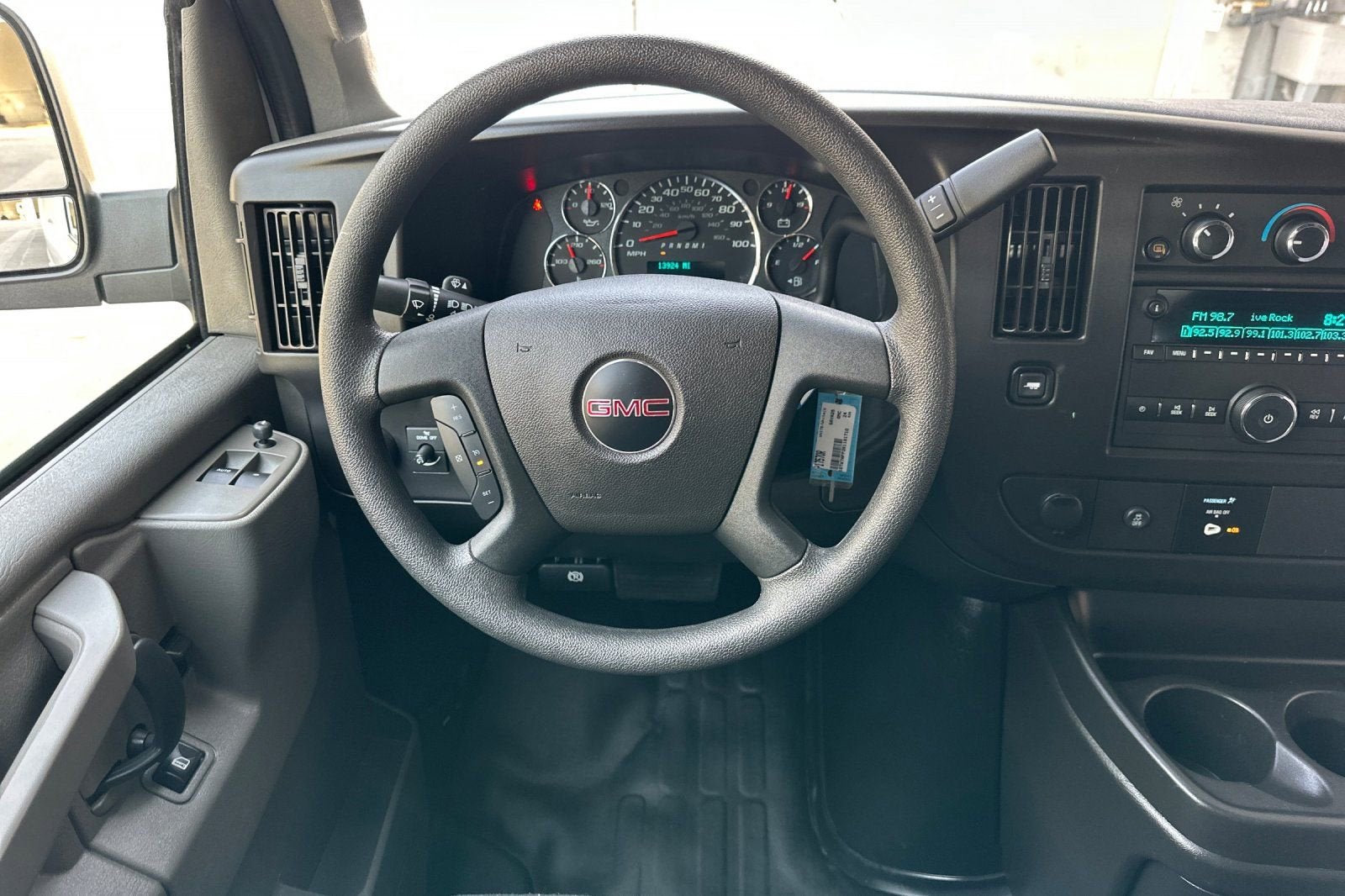 2024 GMC Savana Cargo 2500 Work Van