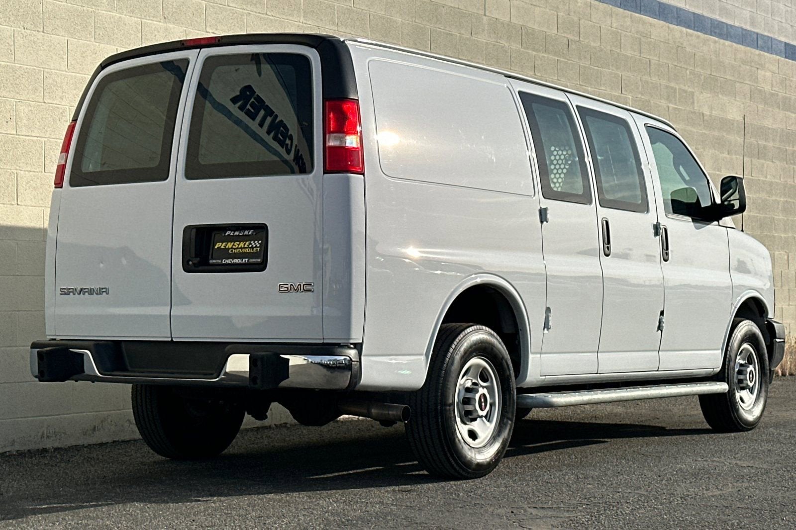 2024 GMC Savana Cargo 2500 Work Van