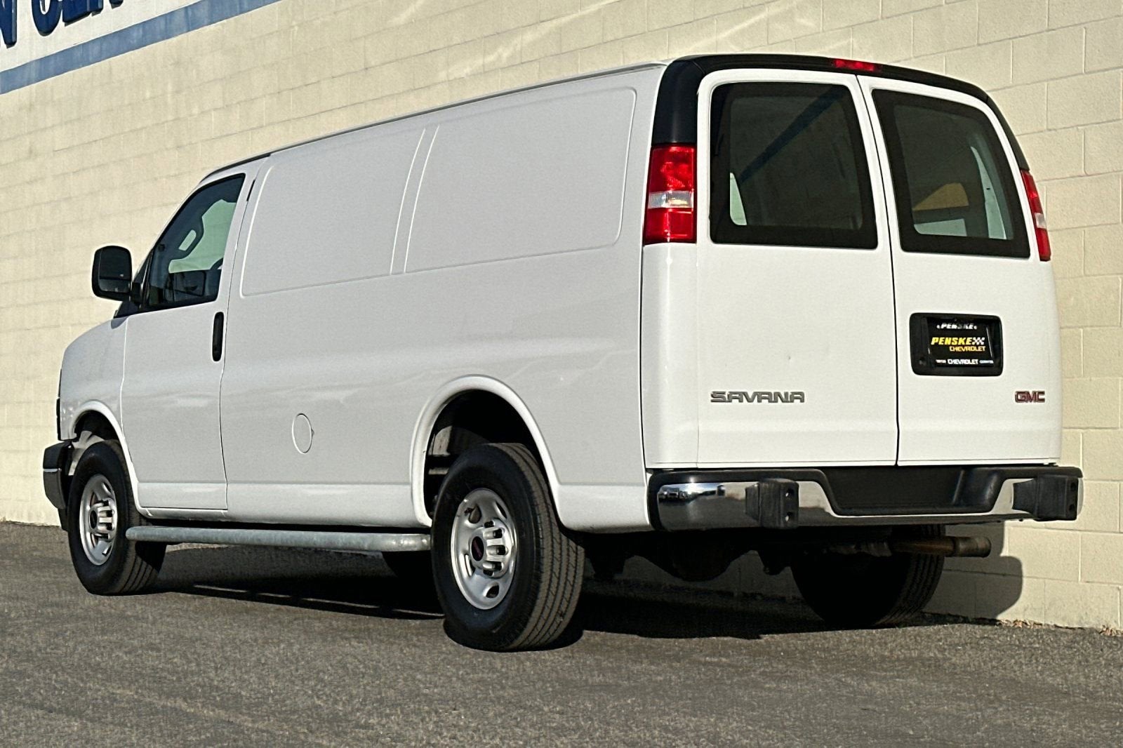 2024 GMC Savana Cargo 2500 Work Van