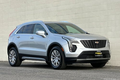 2022 Cadillac XT4 FWD Premium Luxury