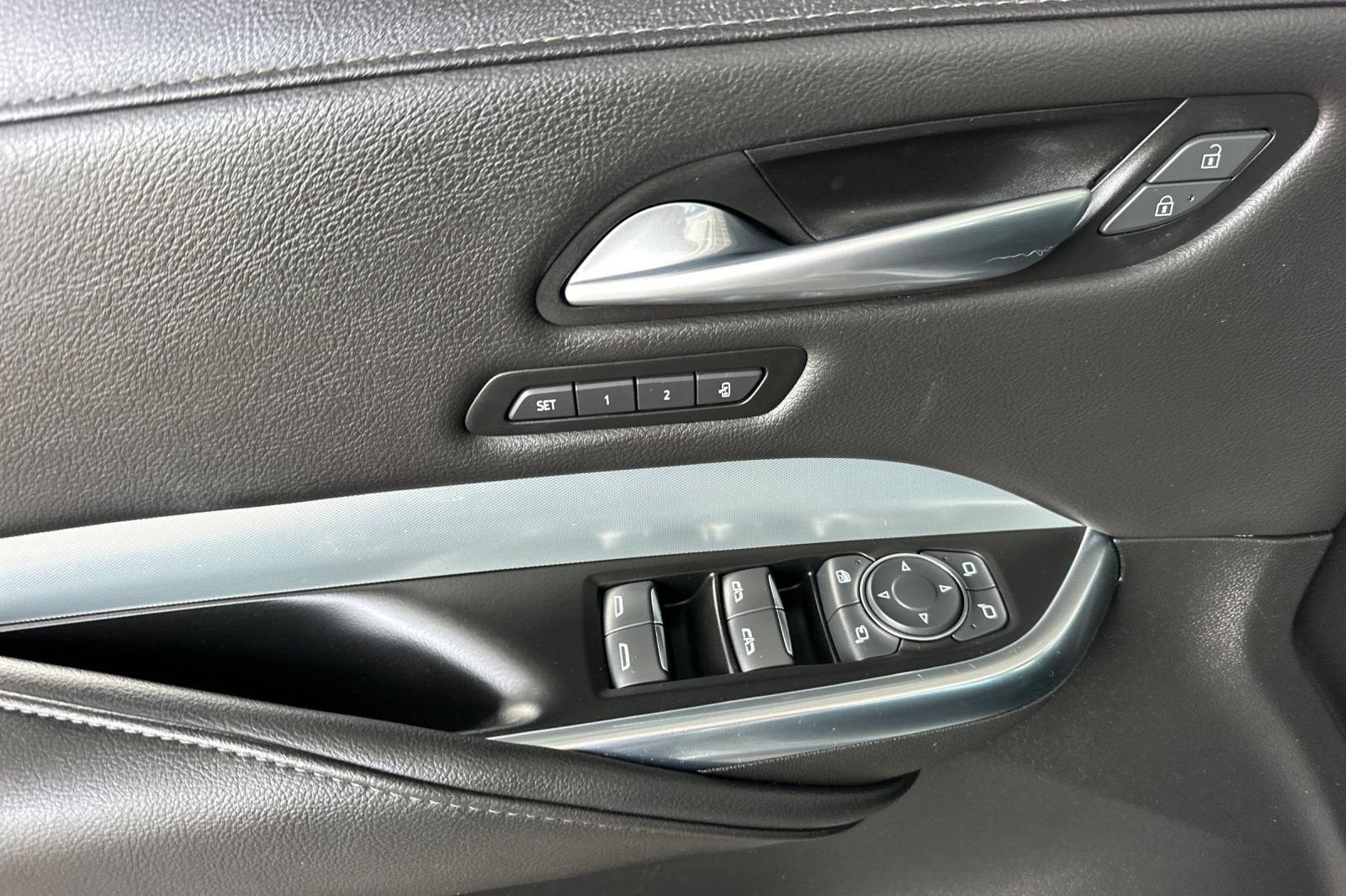 2022 Cadillac XT4 FWD Premium Luxury