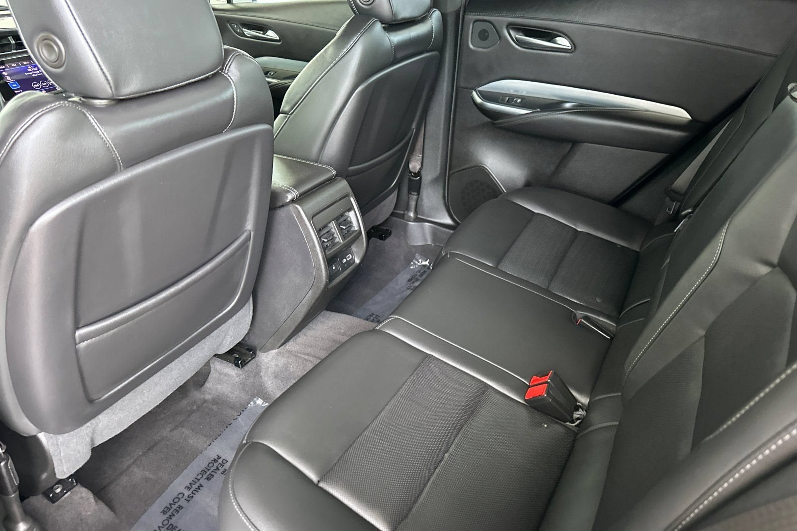 2022 Cadillac XT4 FWD Premium Luxury