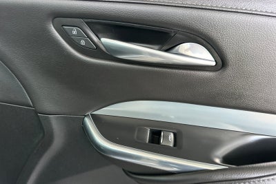 2022 Cadillac XT4 FWD Premium Luxury