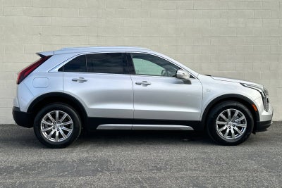 2022 Cadillac XT4 FWD Premium Luxury