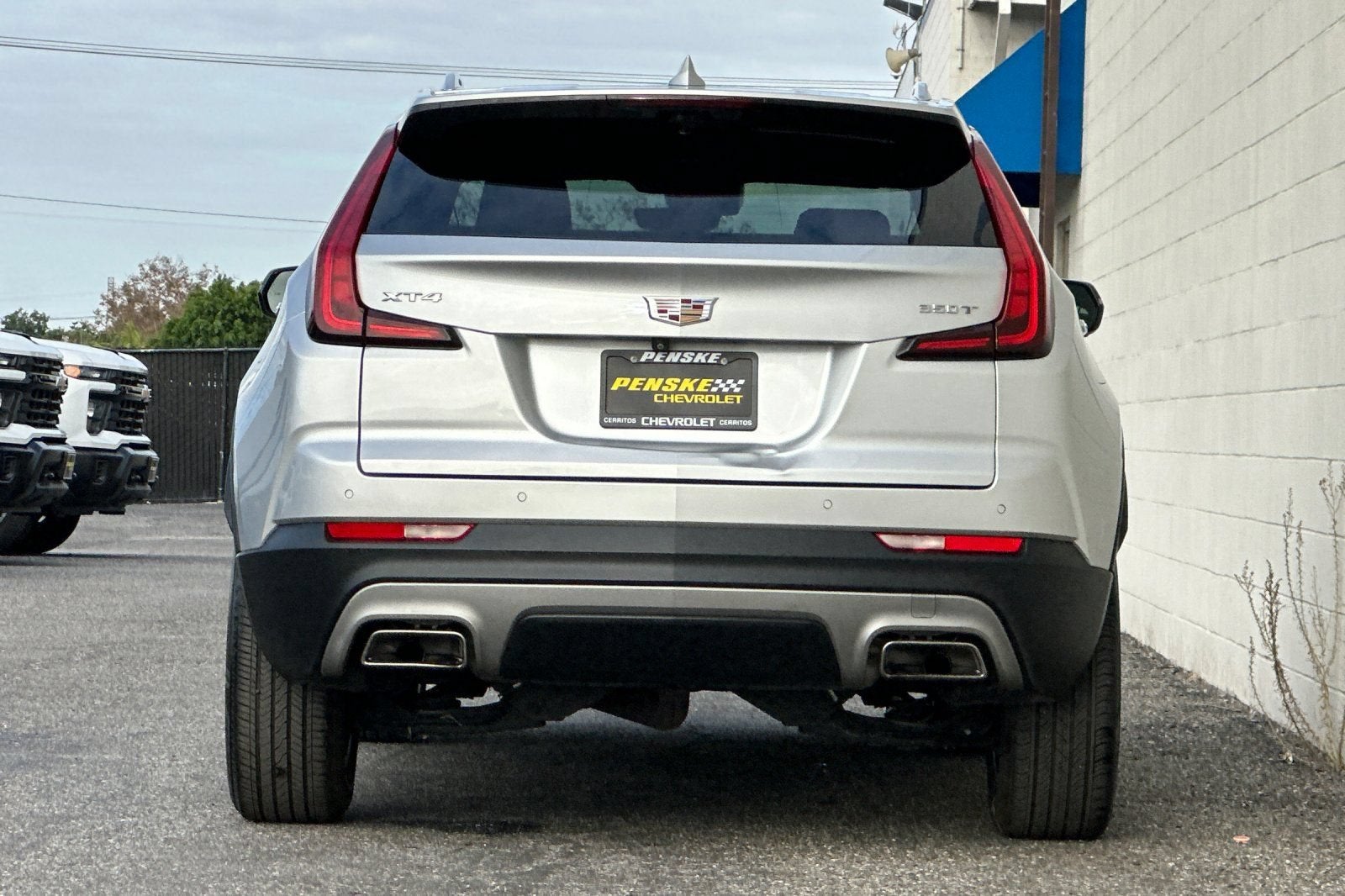 2022 Cadillac XT4 FWD Premium Luxury