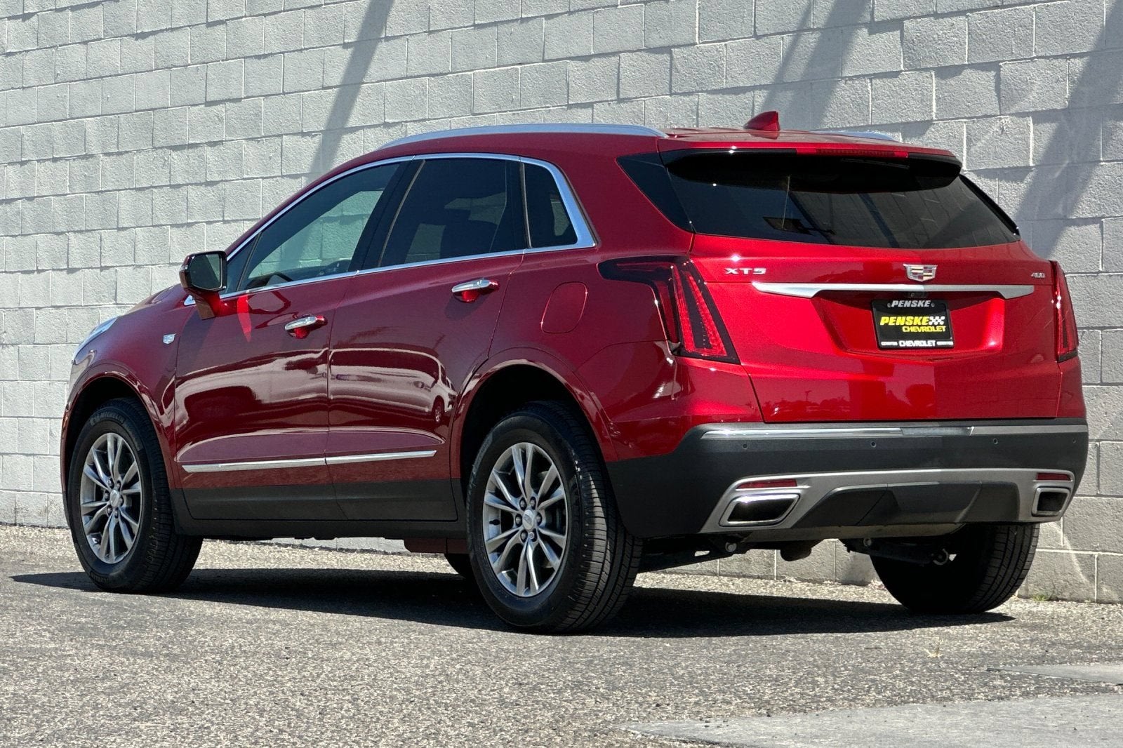 2023 Cadillac XT5 Premium Luxury