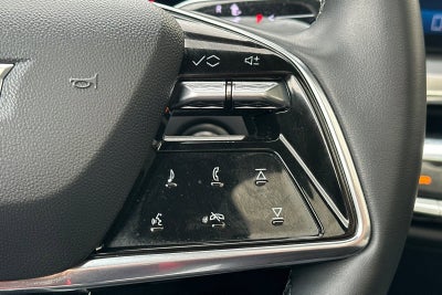2024 Cadillac LYRIQ Luxury 1