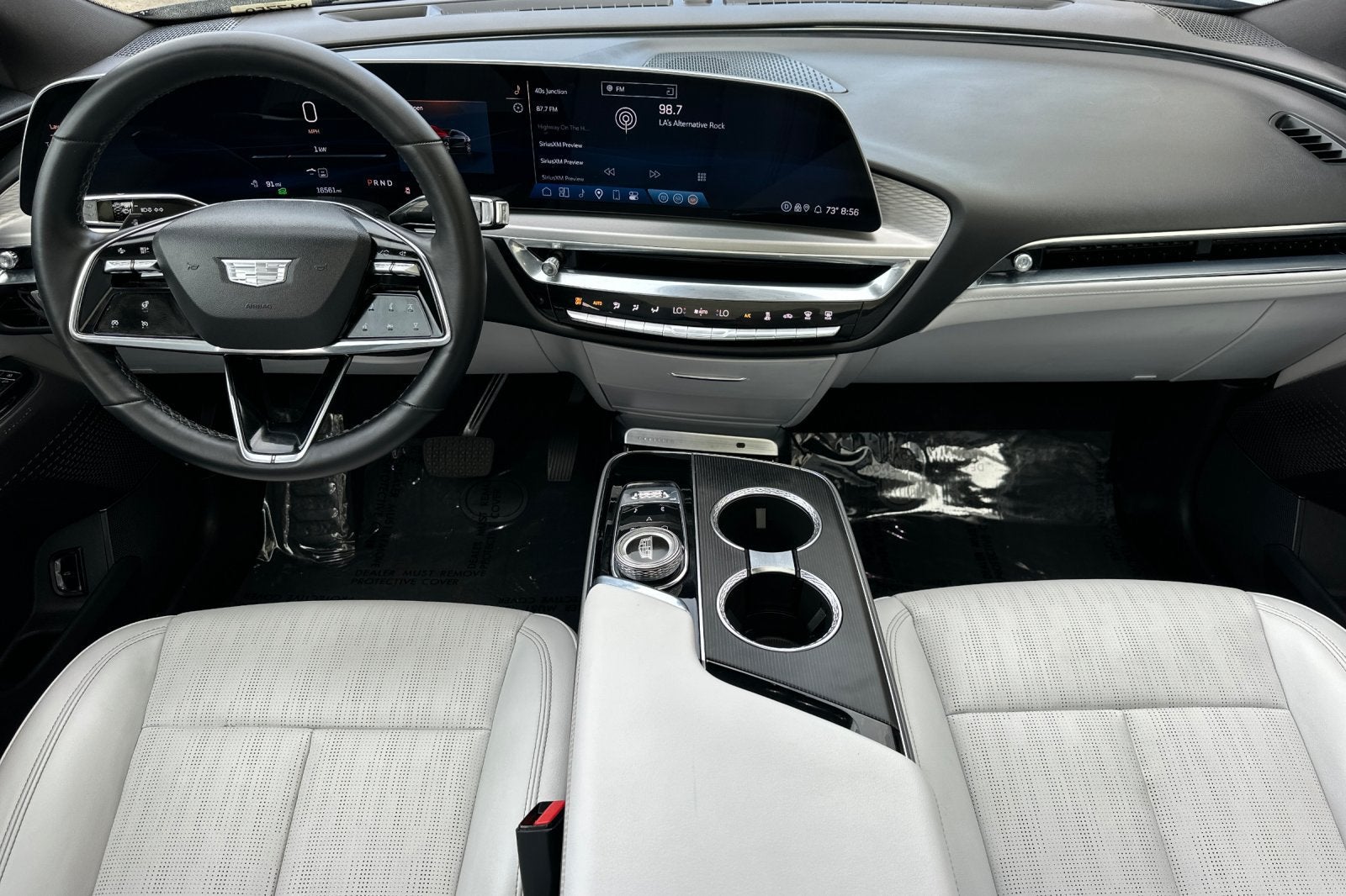 2024 Cadillac LYRIQ Luxury 1