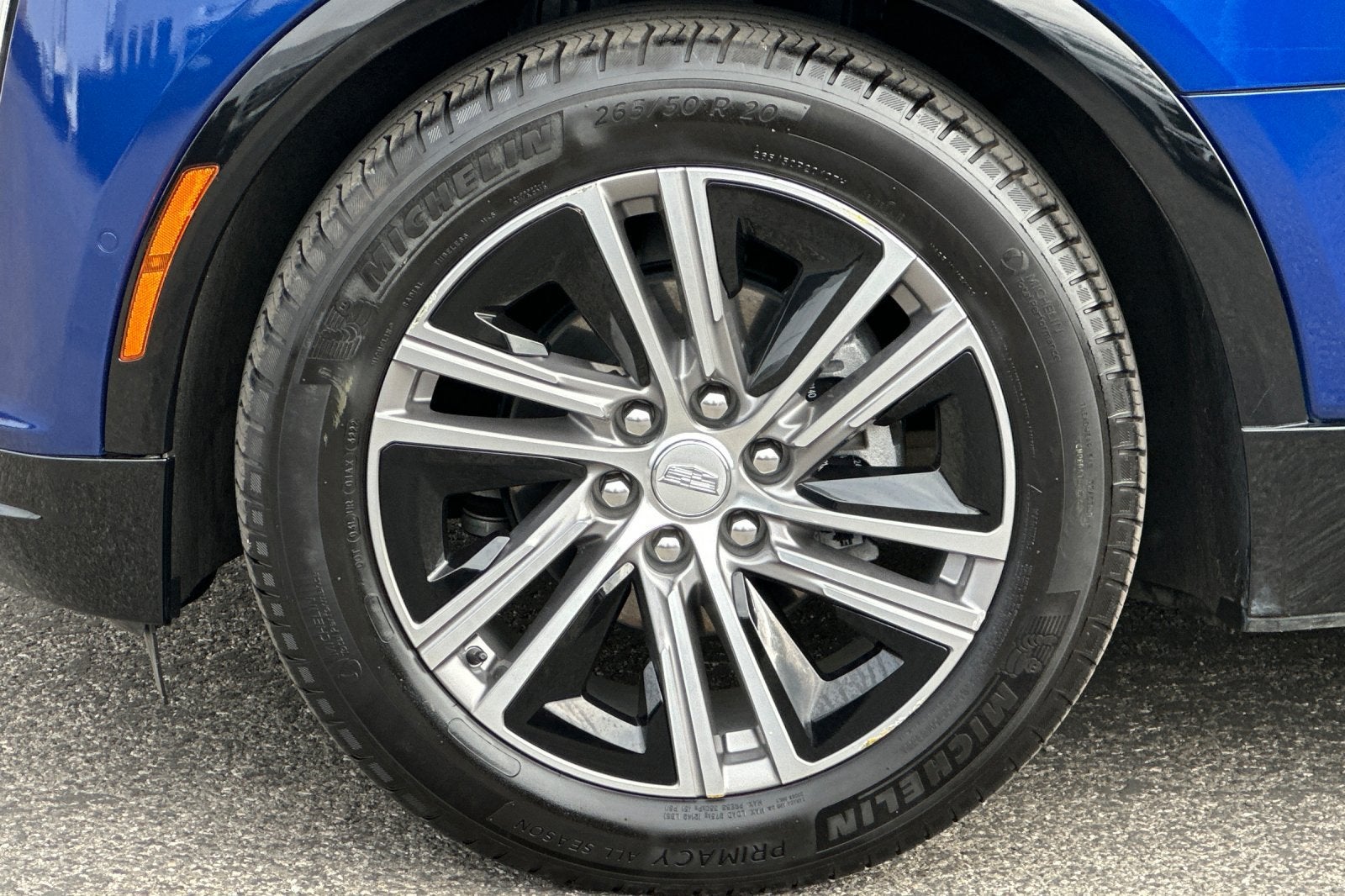 2024 Cadillac LYRIQ Luxury 1