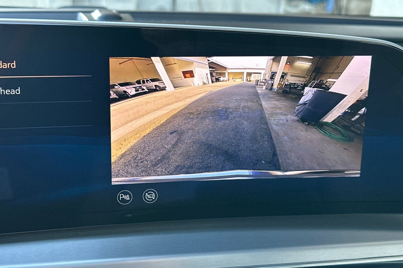 2024 Cadillac LYRIQ Luxury 1