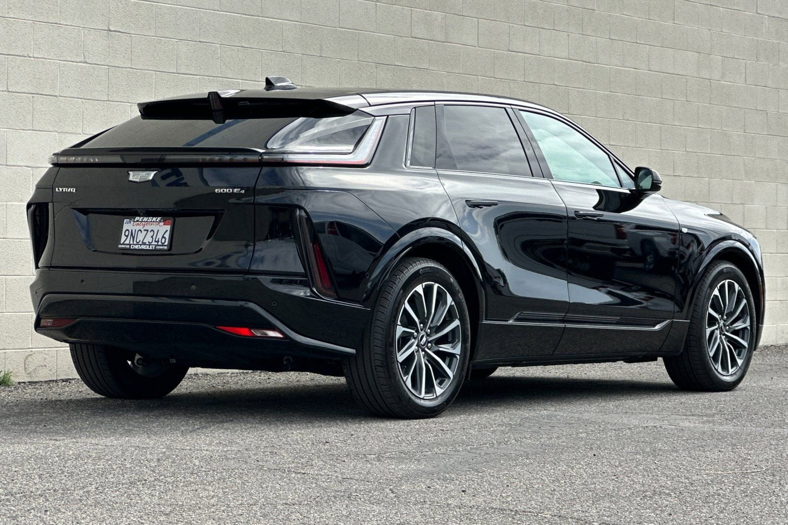 2024 Cadillac LYRIQ Sport 2