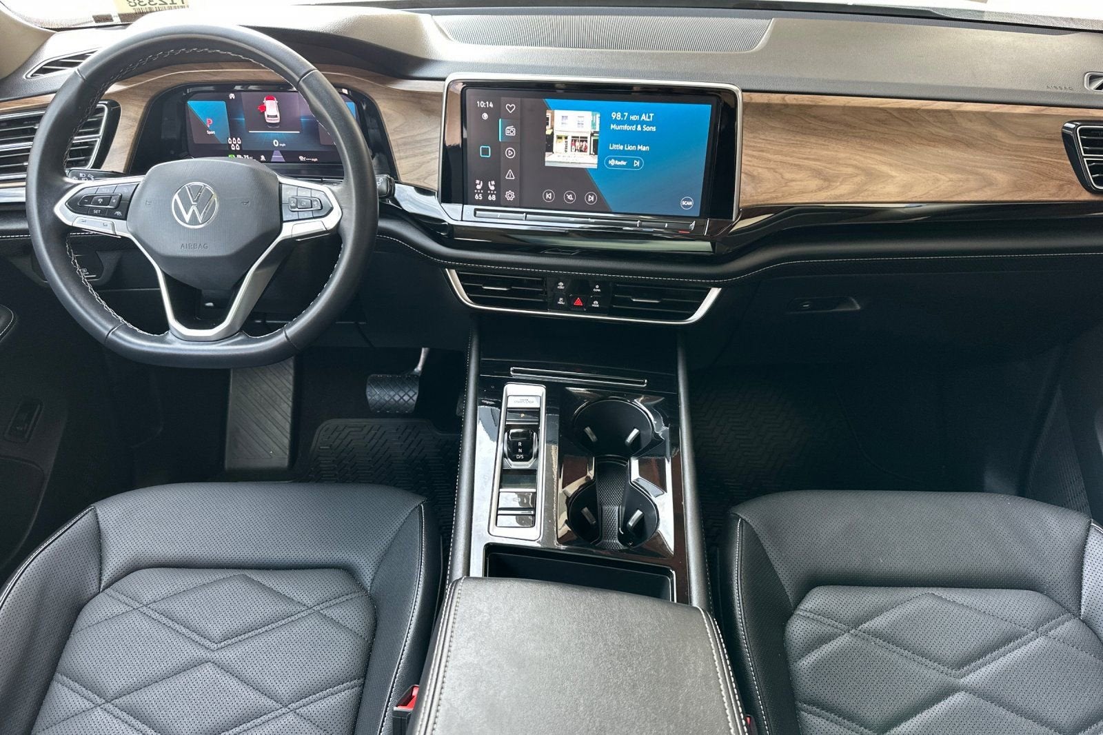 2024 Volkswagen Atlas 2.0T SE w/Technology