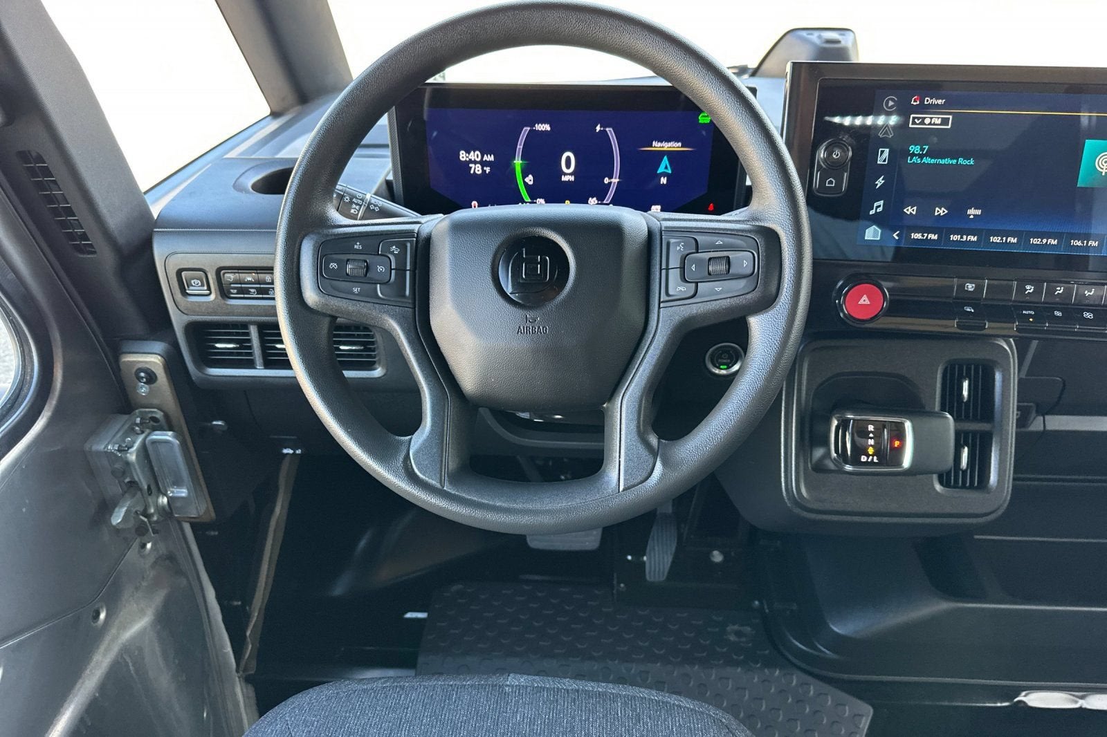 2023 BrightDrop Zevo 600 EJY