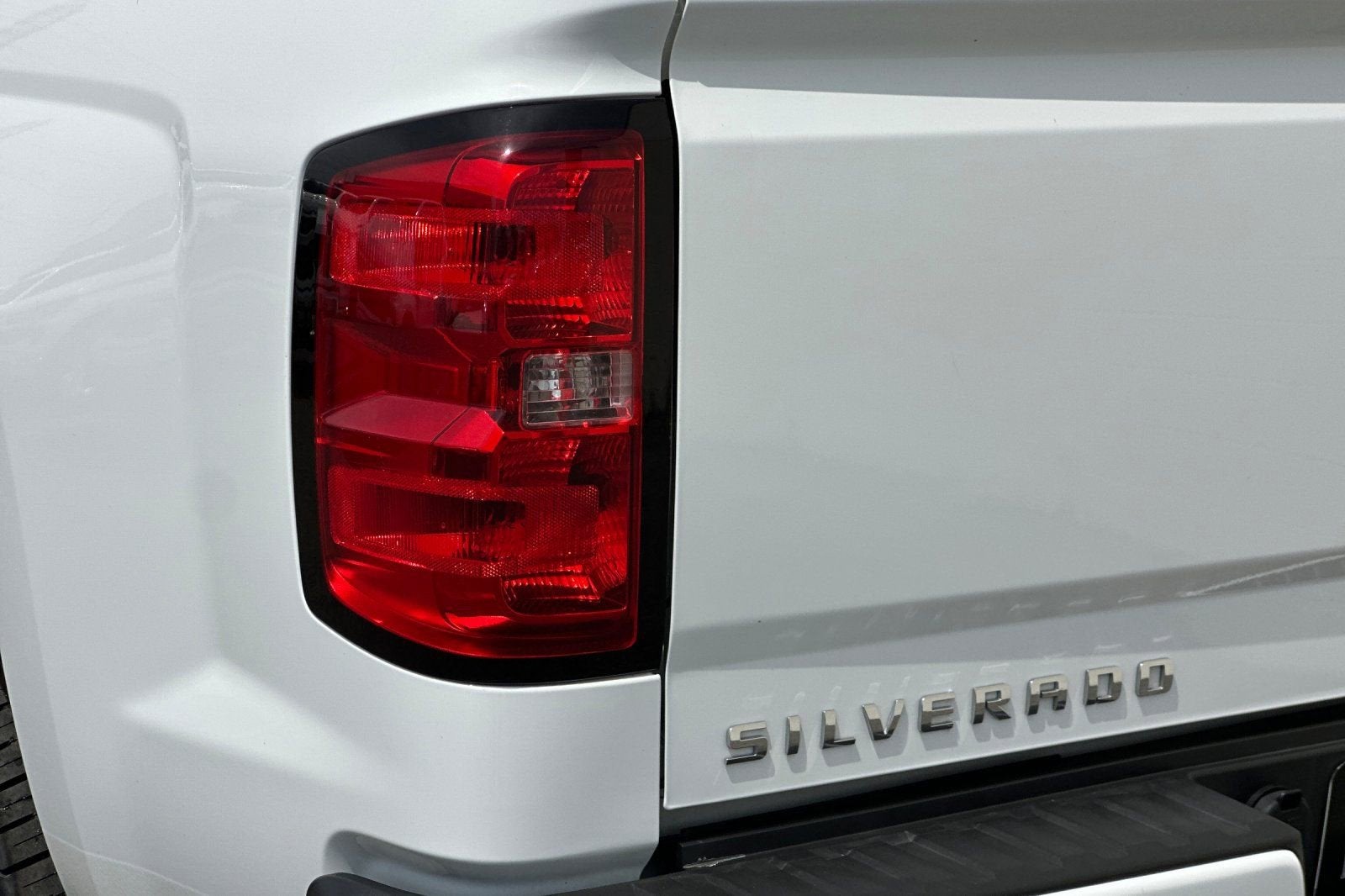 2018 Chevrolet Silverado 1500 Custom