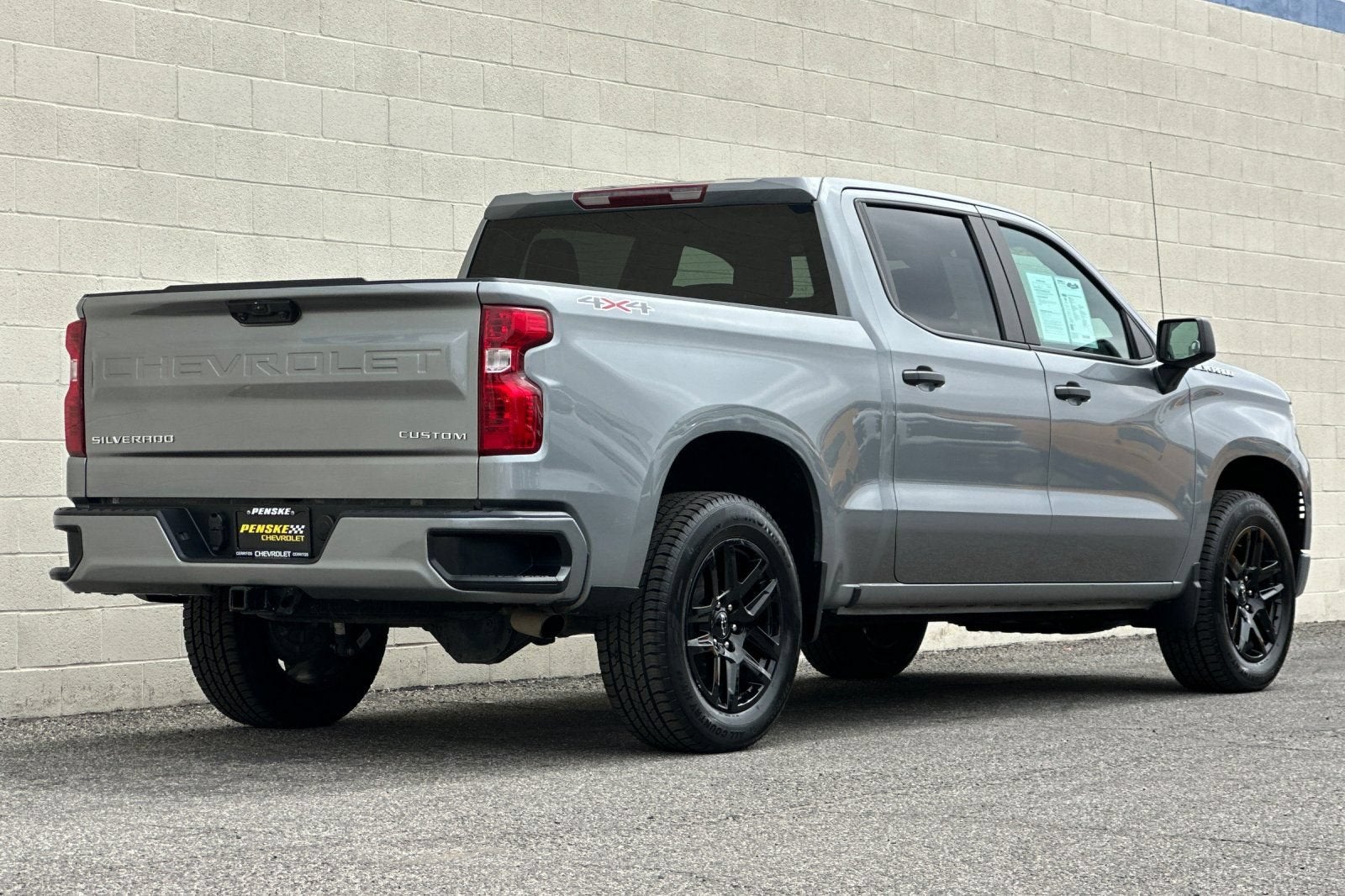 2023 Chevrolet Silverado 1500 Custom