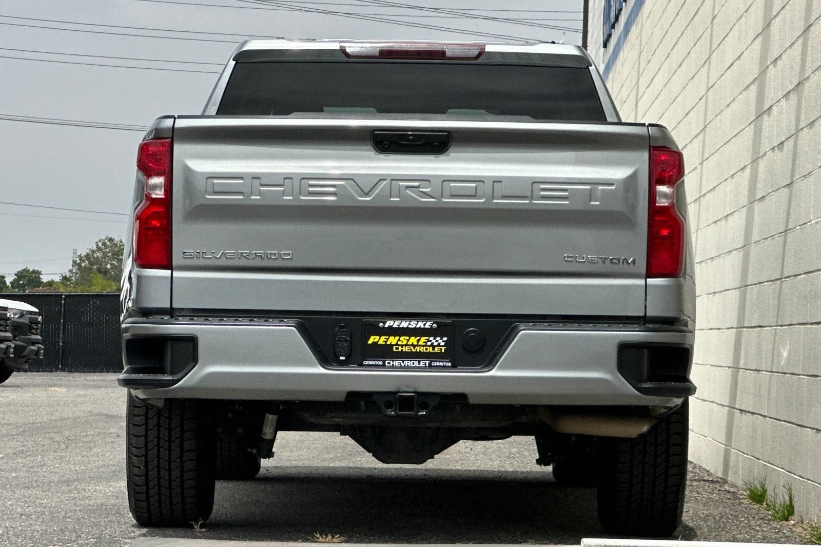 2023 Chevrolet Silverado 1500 Custom