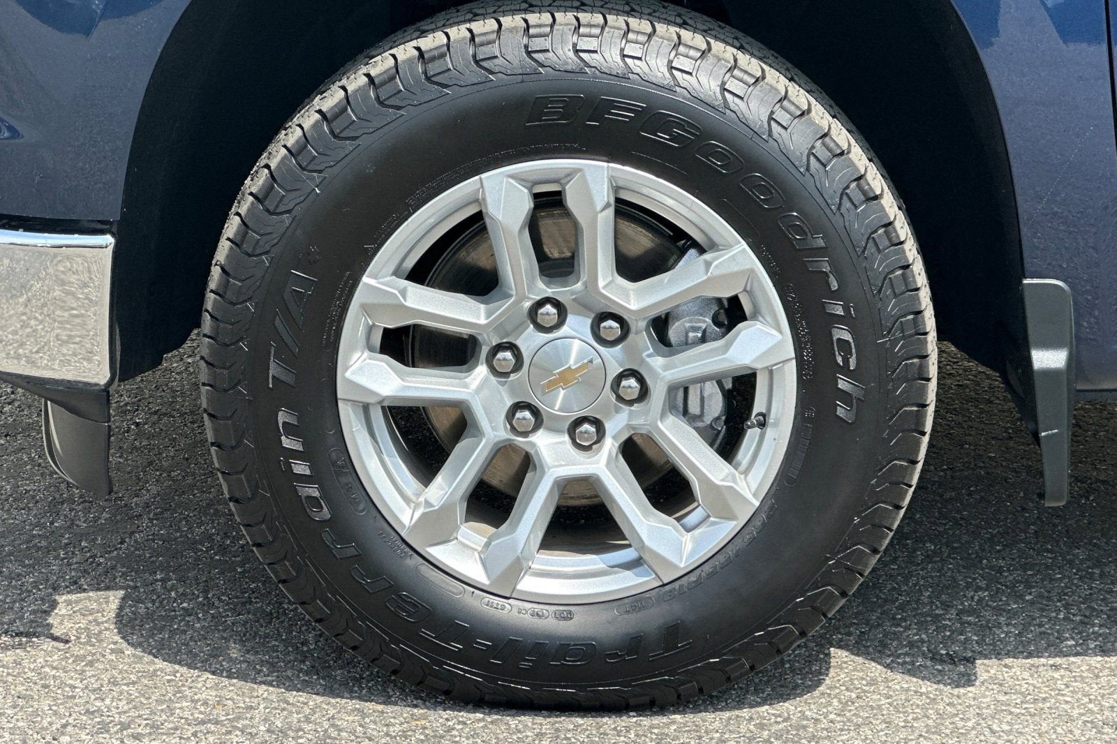 2023 Chevrolet Silverado 1500 LT (2FL)