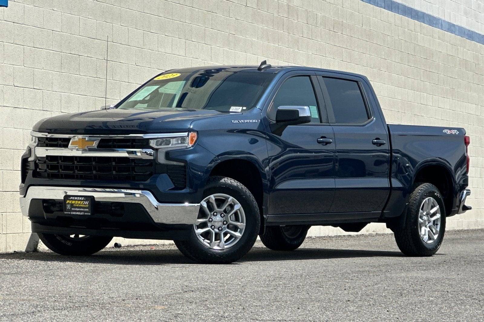 2023 Chevrolet Silverado 1500 LT (2FL)