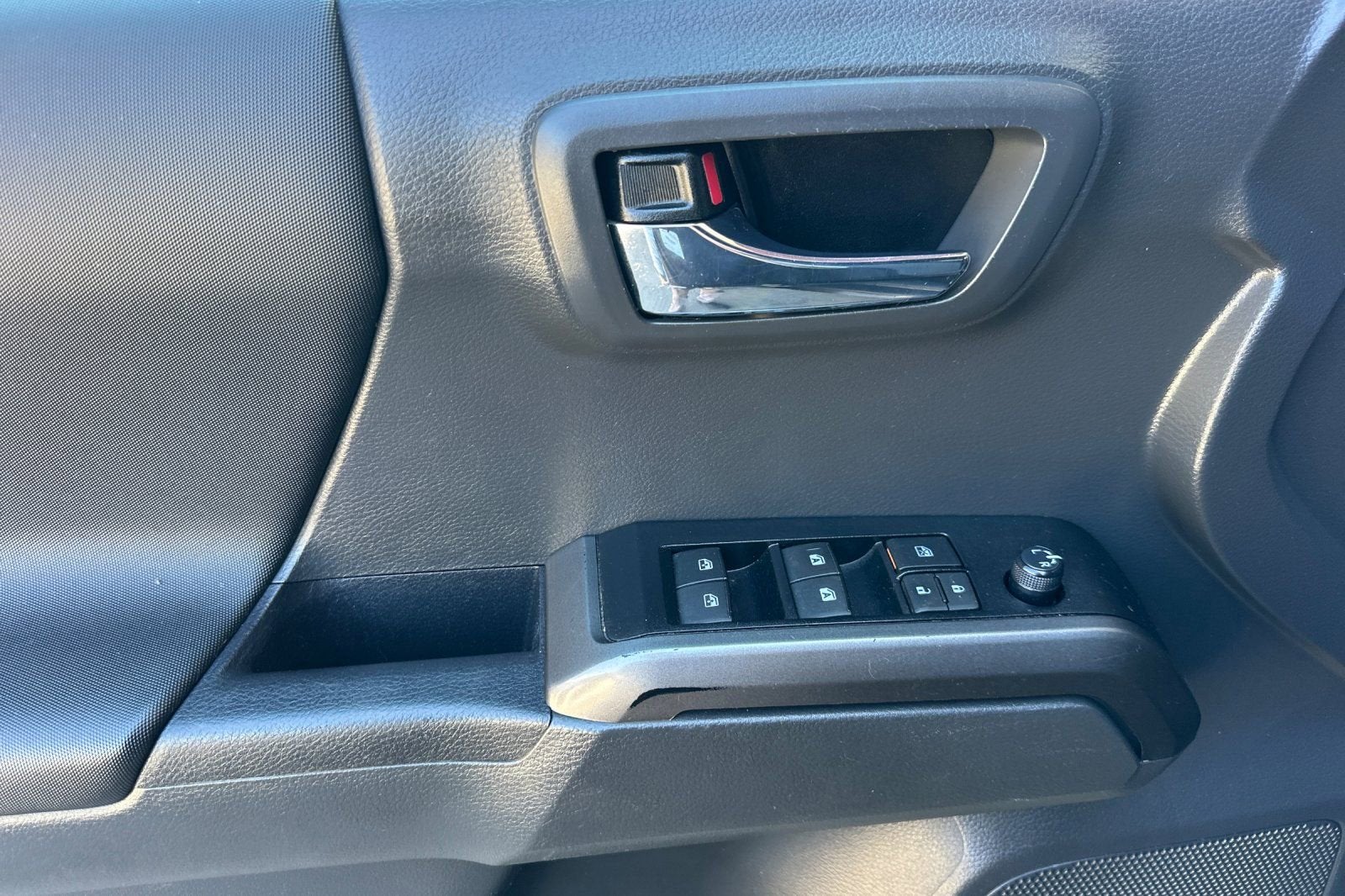 2023 Toyota Tacoma 4WD SR5