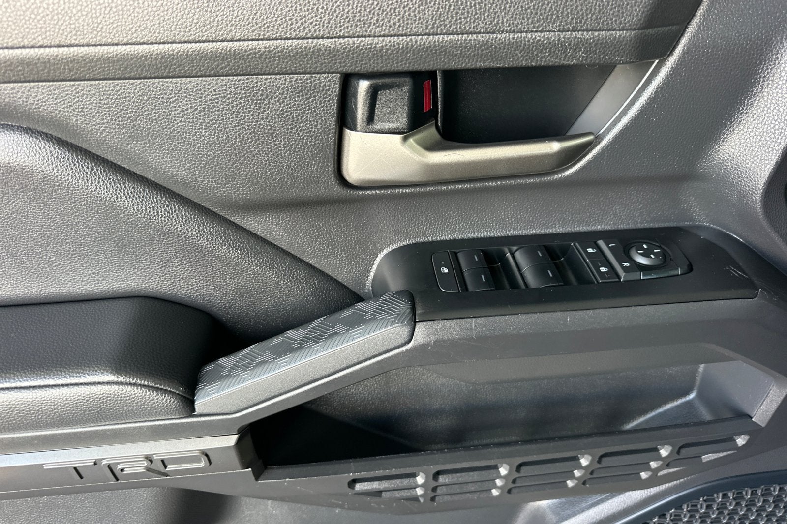 2024 Toyota Tacoma 2WD SR5