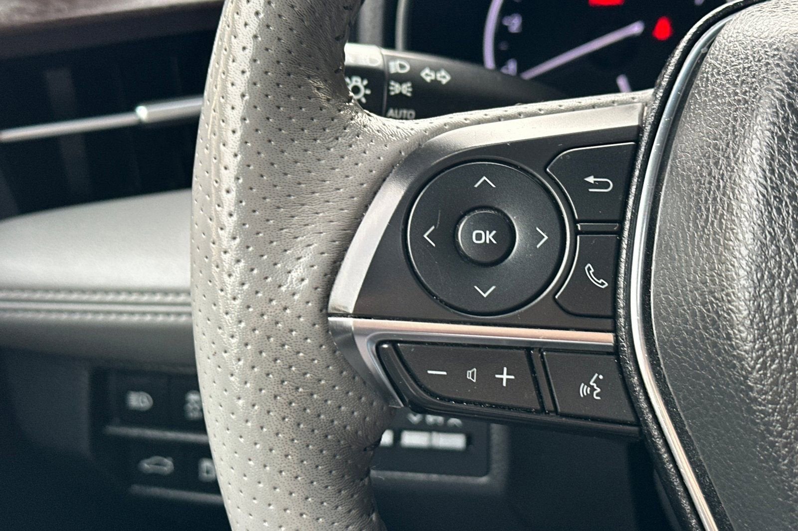 2019 Toyota Avalon XLE