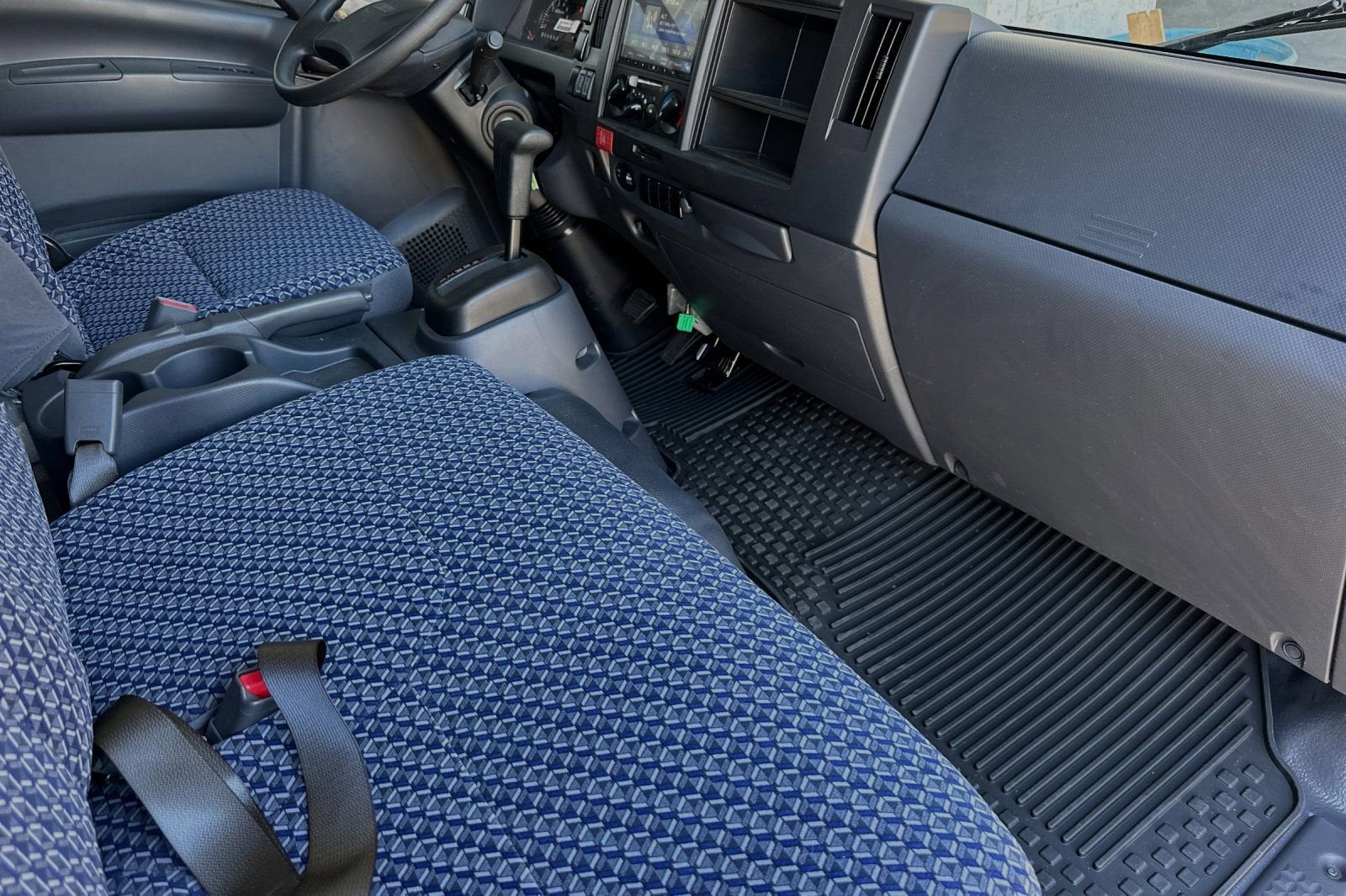 2024 Chevrolet Low Cab Forward 4500 HGLCFGAS150