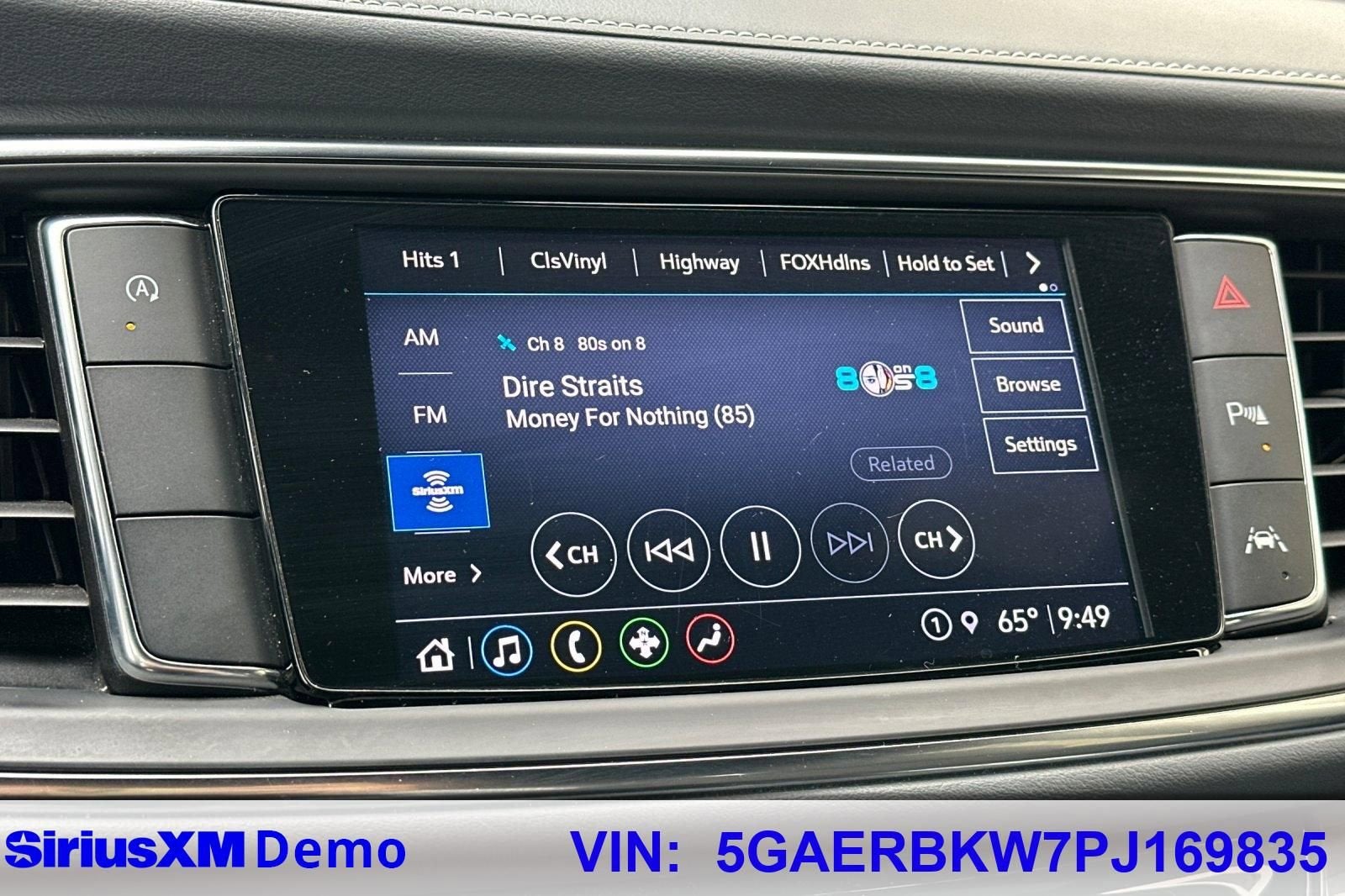 2023 Buick Enclave Essence
