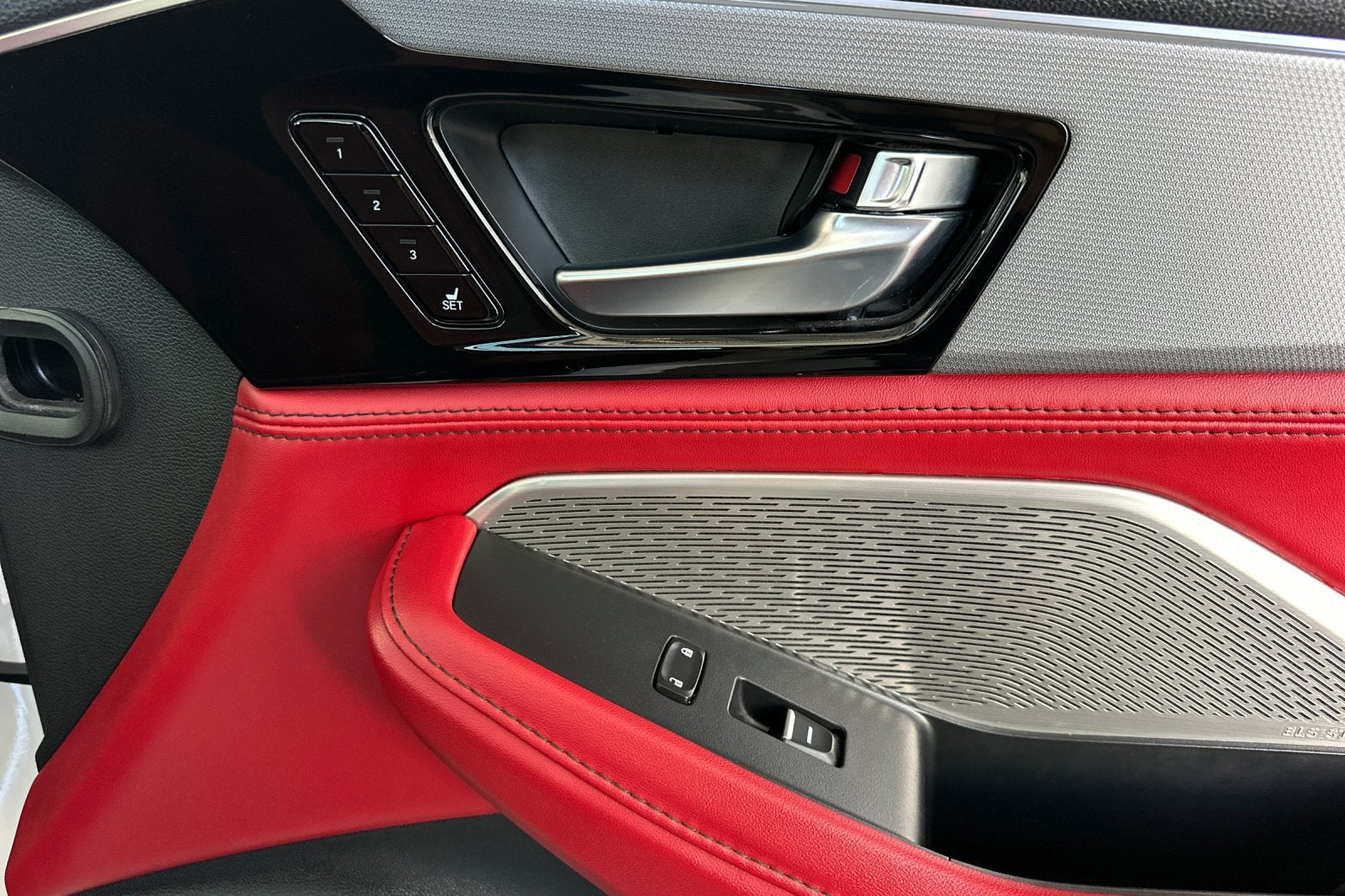 2023 Acura MDX w/A-Spec Package