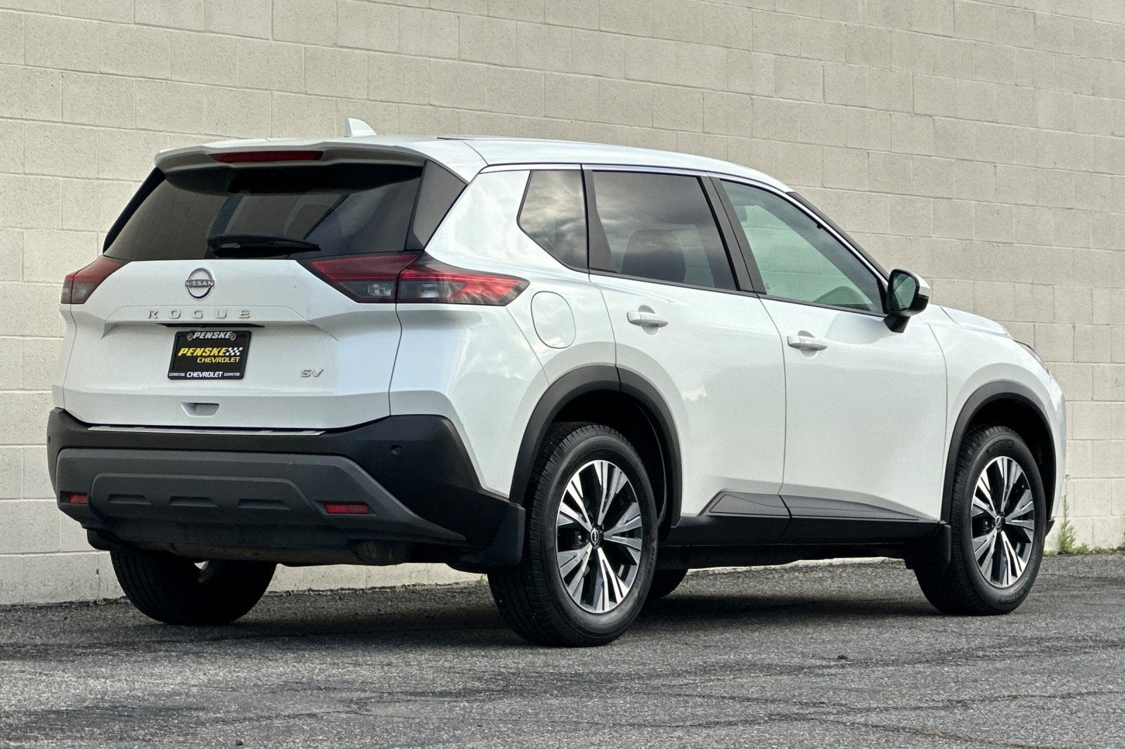 2022 Nissan Rogue SV