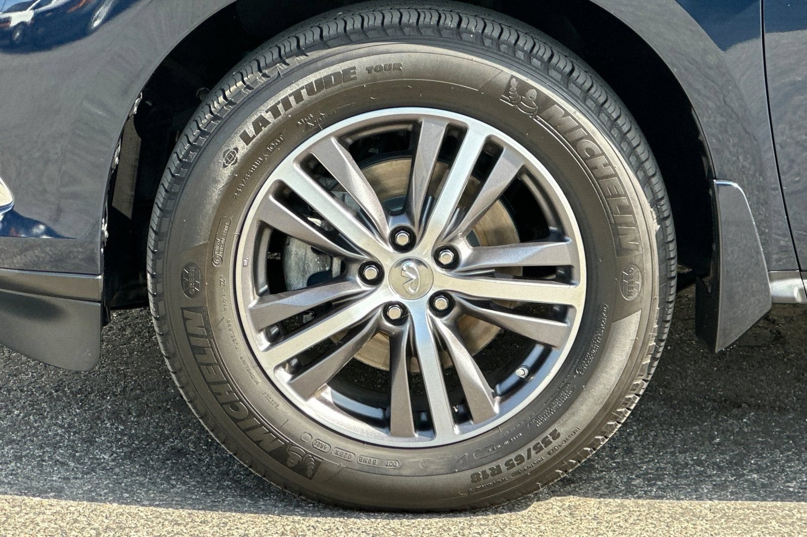 2019 INFINITI QX60 LUXE