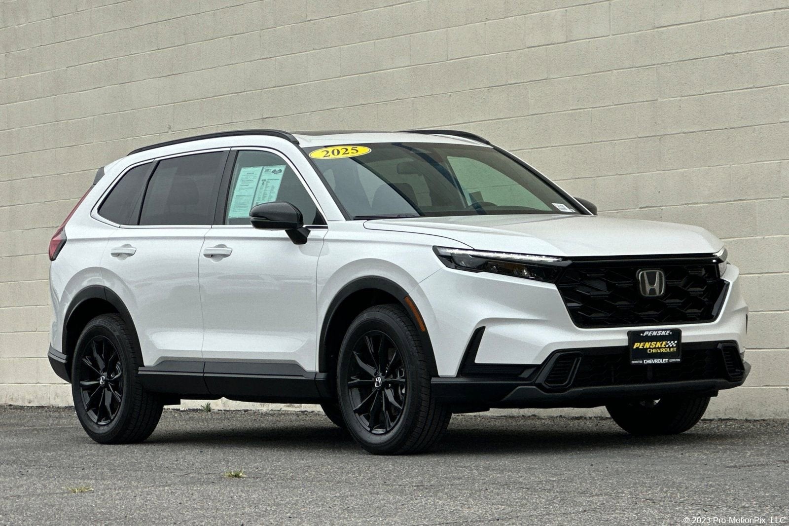 2025 Honda CR-V Hybrid Sport AWD's photo