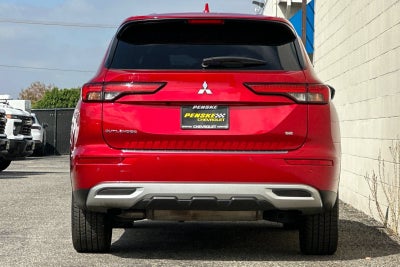 2024 Mitsubishi Outlander SE
