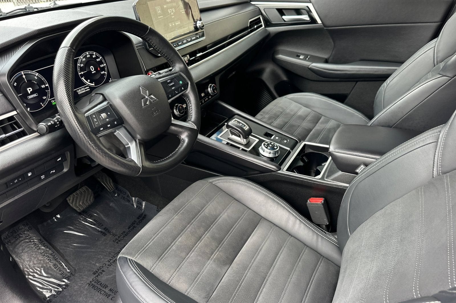 2023 Mitsubishi Outlander PHEV SE