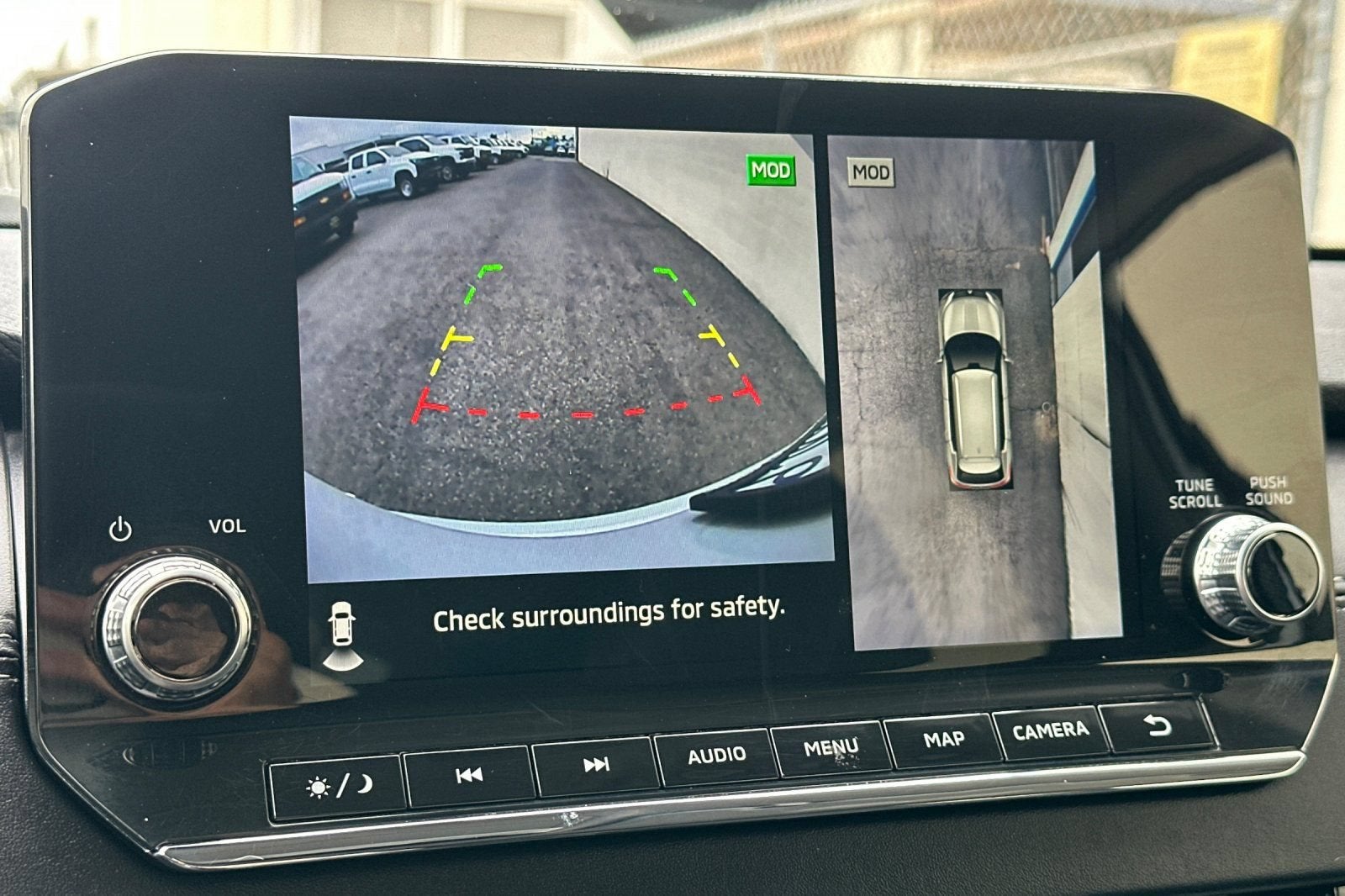 2023 Mitsubishi Outlander PHEV SE