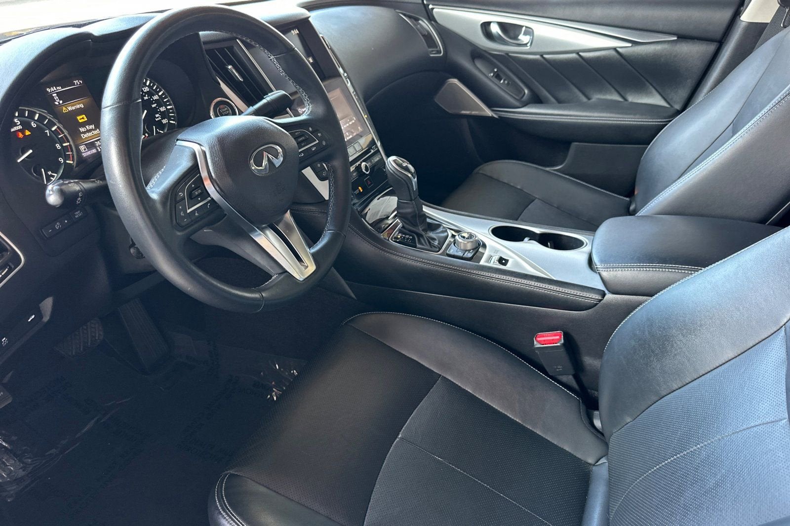 2023 INFINITI Q50 LUXE